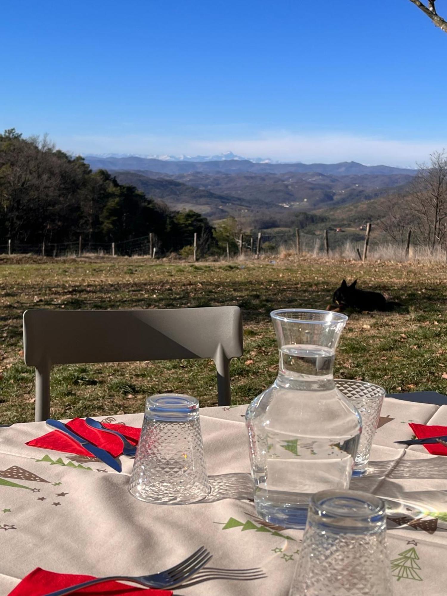 ססלו Agriturismo Cascina Cornelli מראה חיצוני תמונה